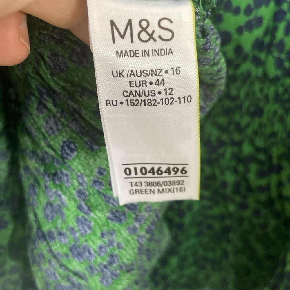 Green Long Sleeve Printed Peplum Top - Picture 9 of 14
